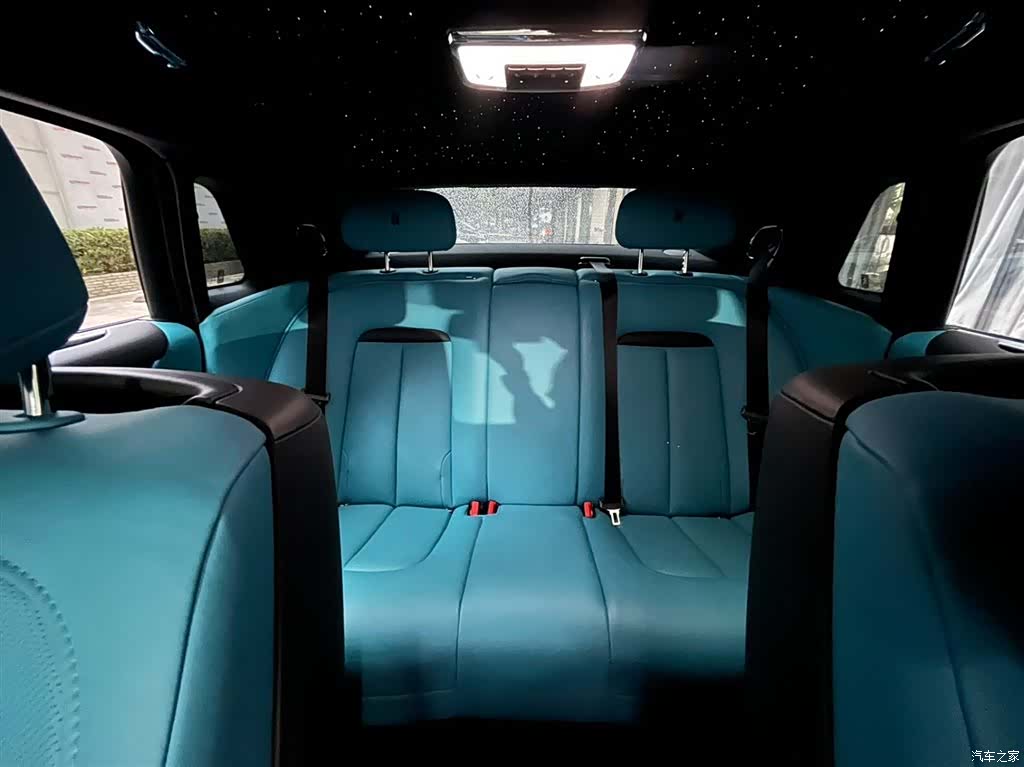 Rolls-Royce Ghost, 2021 16