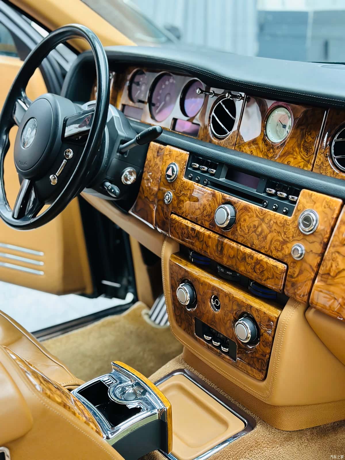 Rolls-Royce Phantom, 2008 2