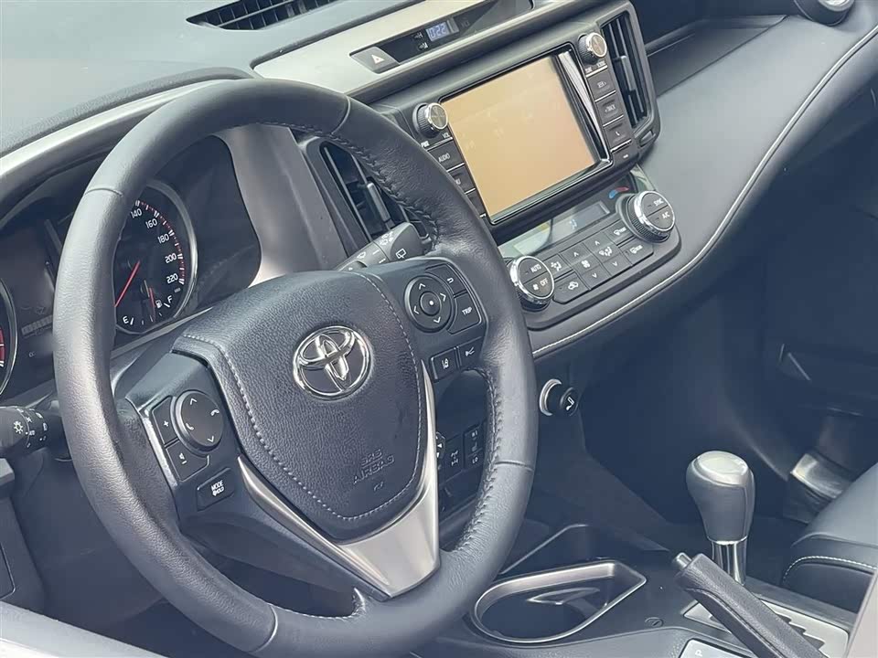 Toyota RAV4 Rongfang