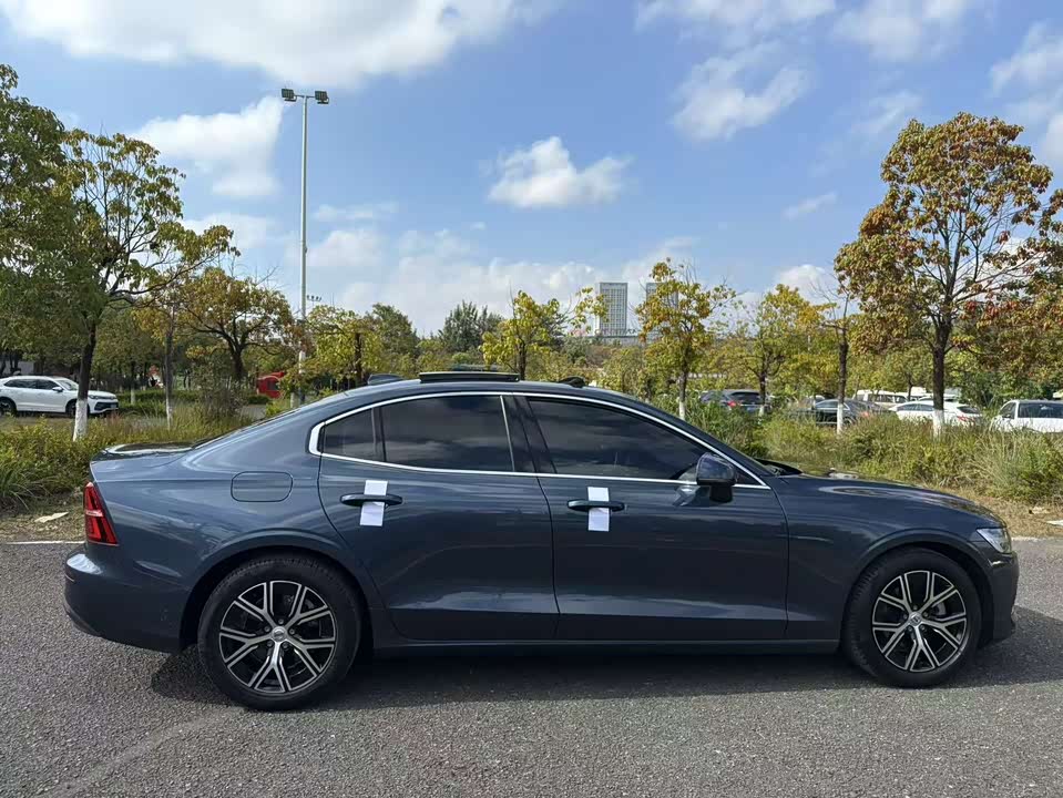 Volvo S60