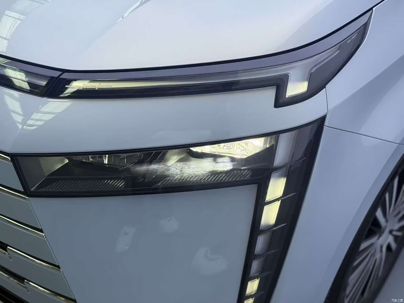 Trumpchi E8, 2024 13