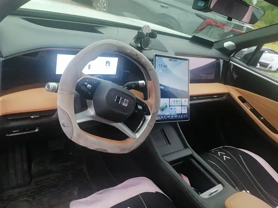 Geely Galaxy Galaxy L7