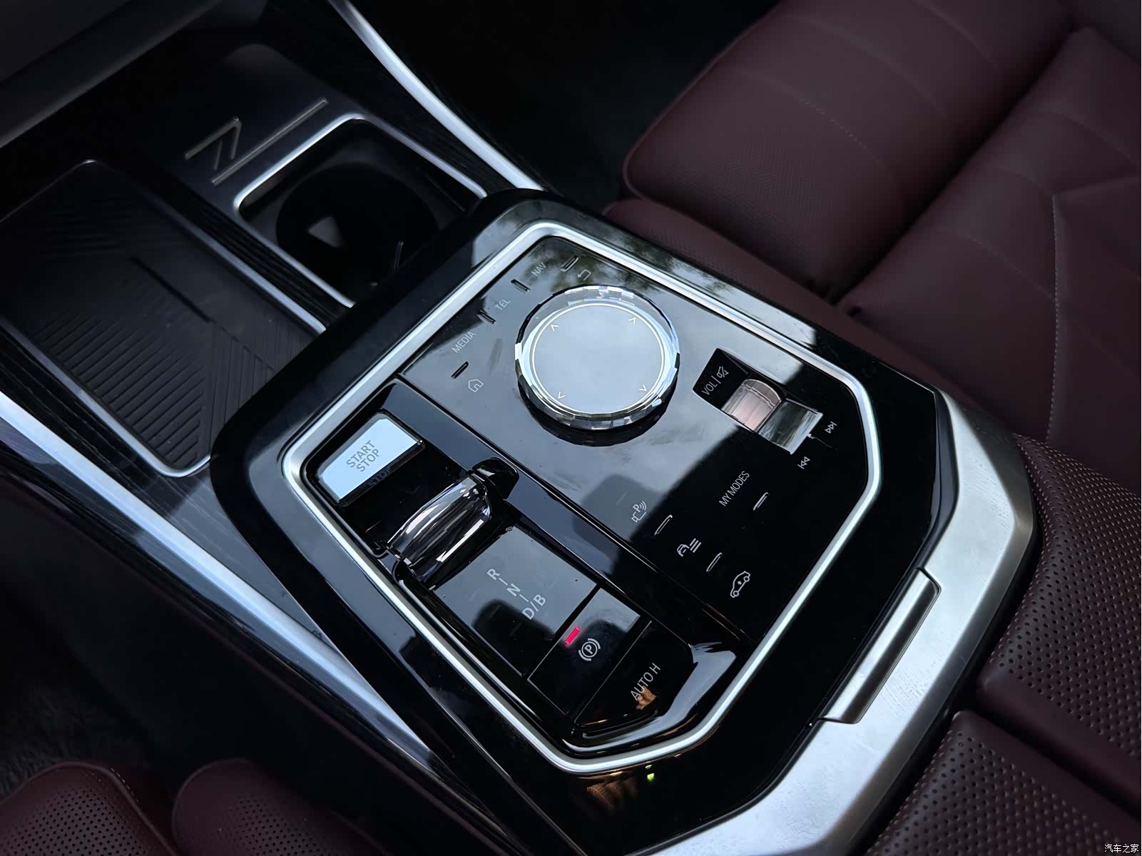 BMW i7, 2025 11