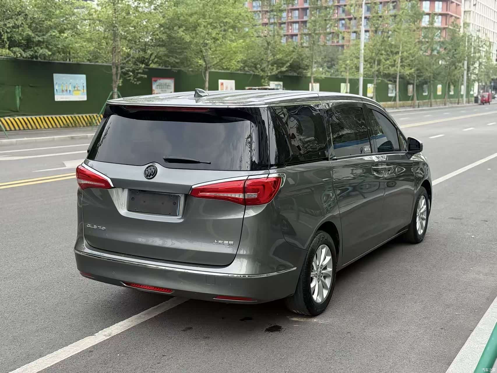 Buick GL8, 2018 9