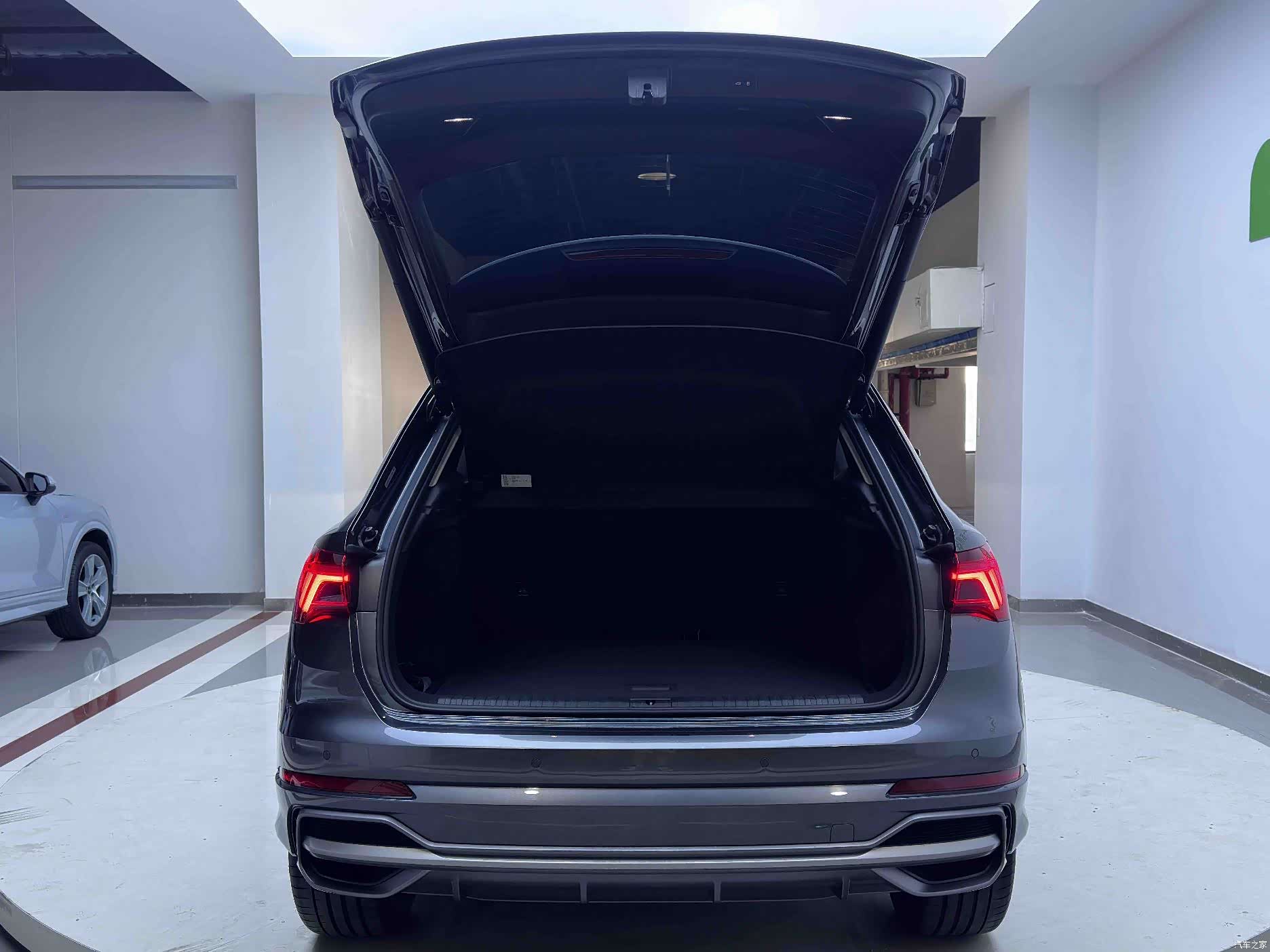 Audi Q3, 2022 18