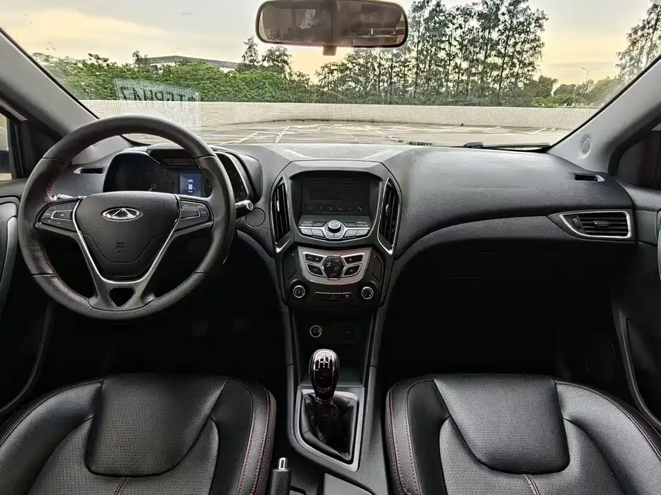 Chery Arrizo 5