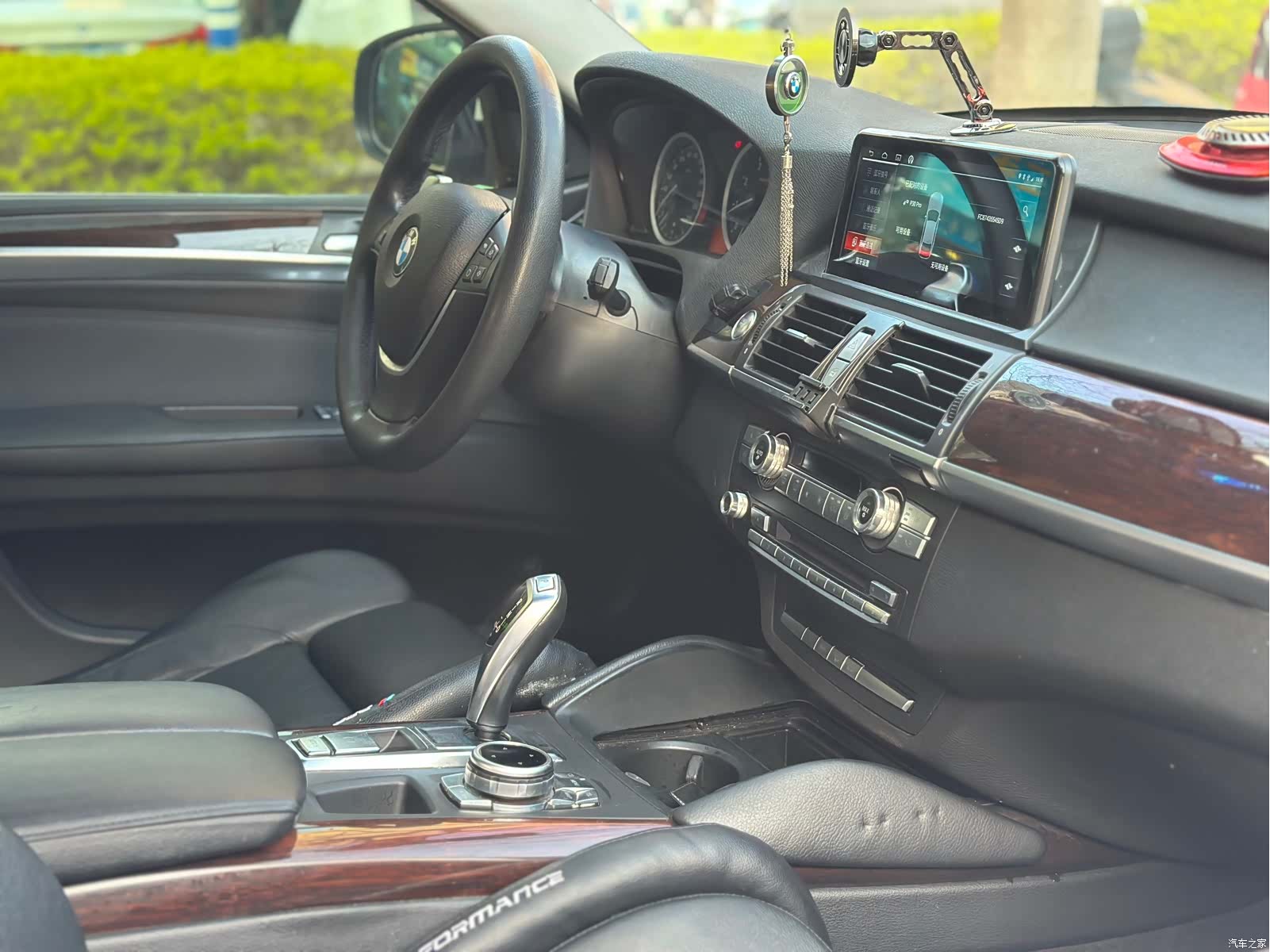 BMW X6, 2011 13