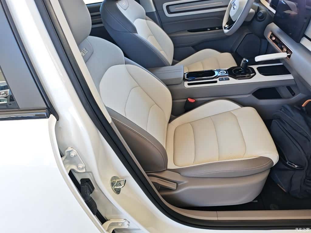 Geely Icon, 2025 25