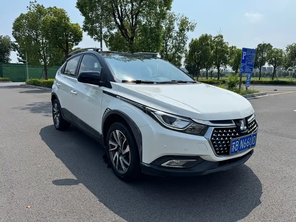 Luxgen U5 SUV
