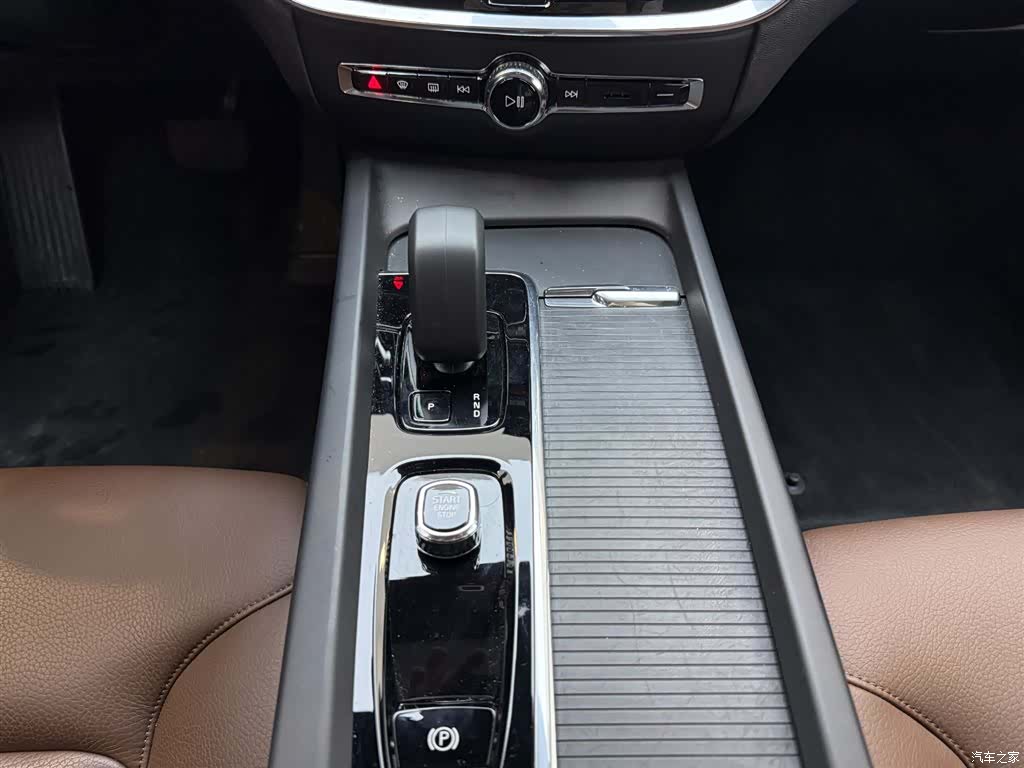 Volvo S60, 2025 21