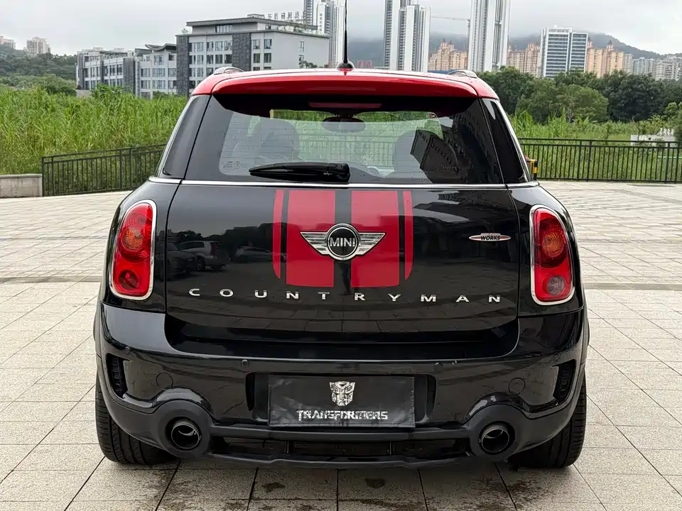 MINI JCW COUNTRYMAN