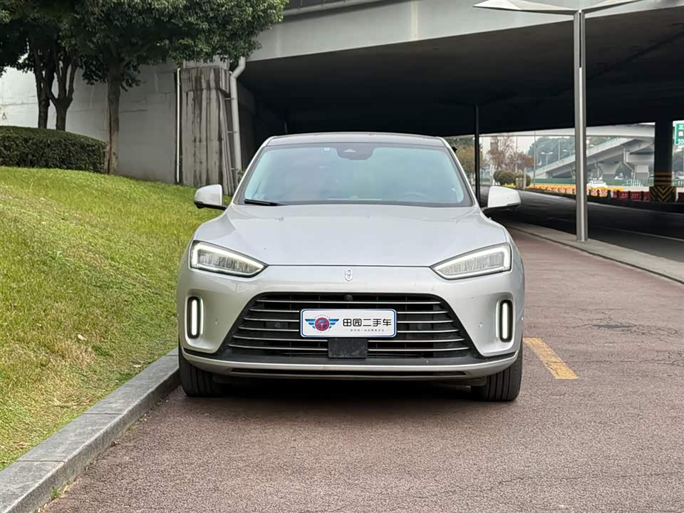 AITO Ask the world M5