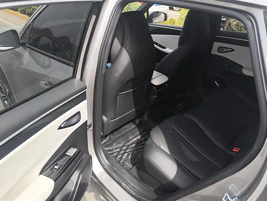 Geely Galaxy Galaxy L7