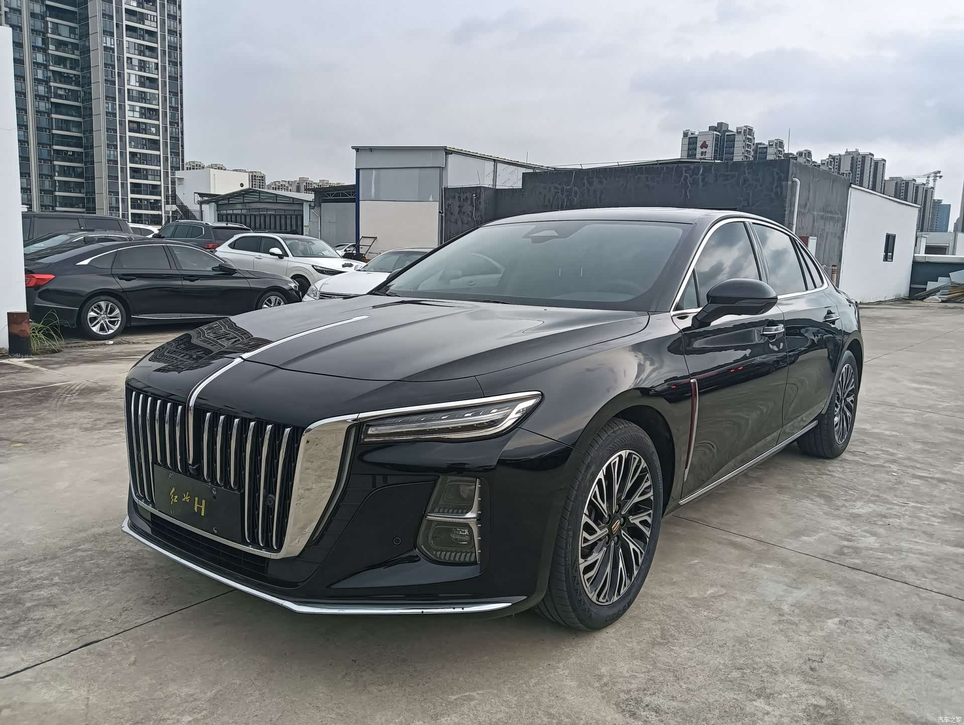 Hongqi H5, 2023 1