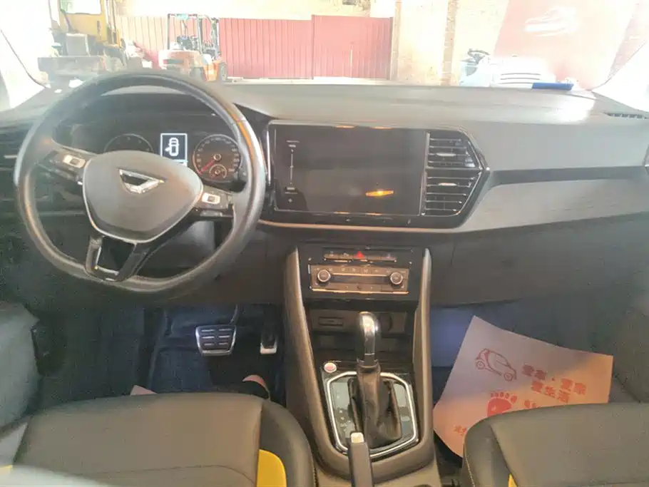 Jetta VS5
