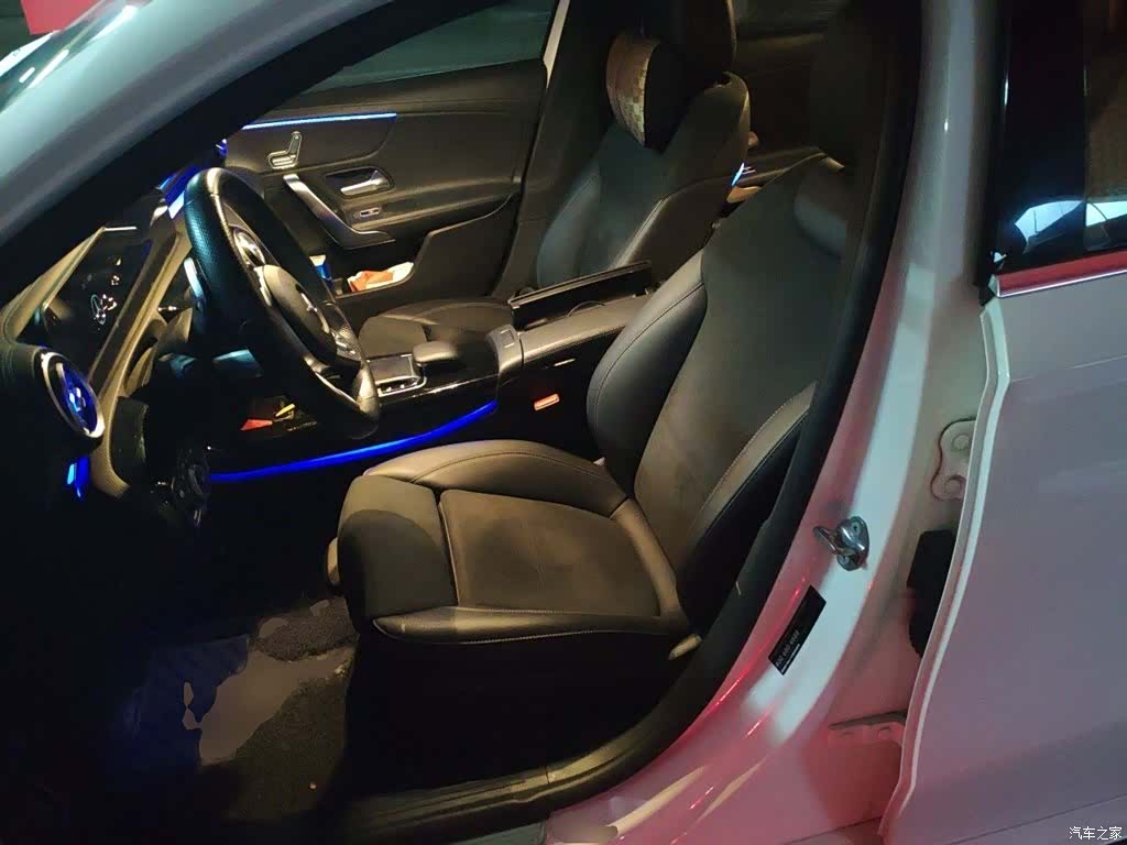 Mercedes-Benz A-Class, 2019 11