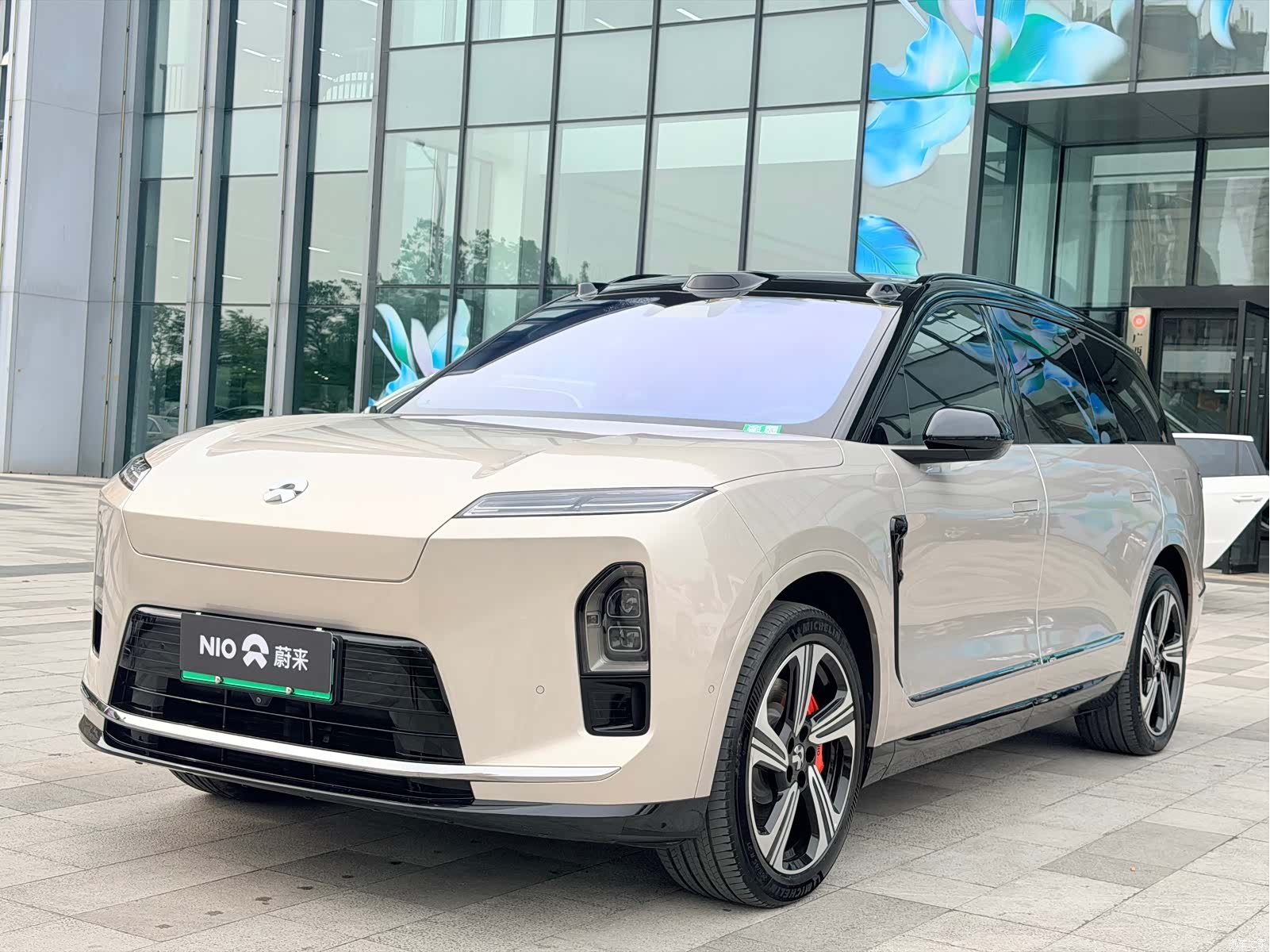 NIO ES8, 2025 1