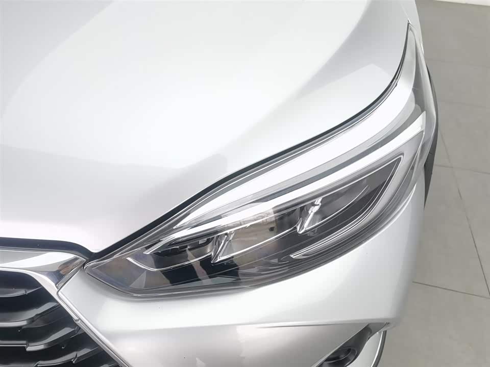 Toyota YARiS L Zhixuan