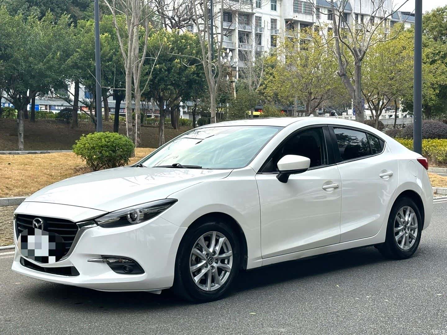 Mazda Mazda3, 2017 10