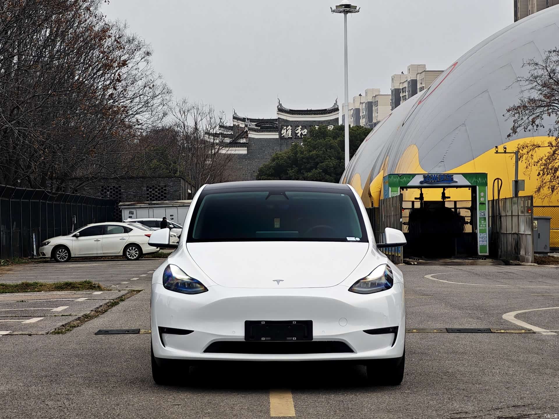 Tesla Model Y, 2022 2