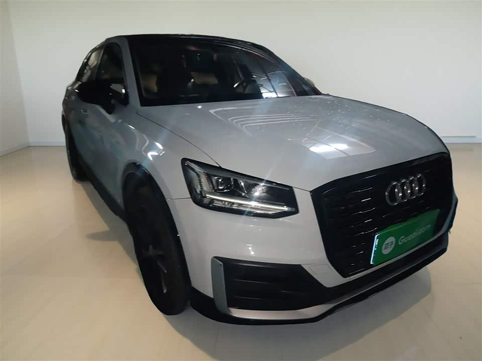 Audi Q2L