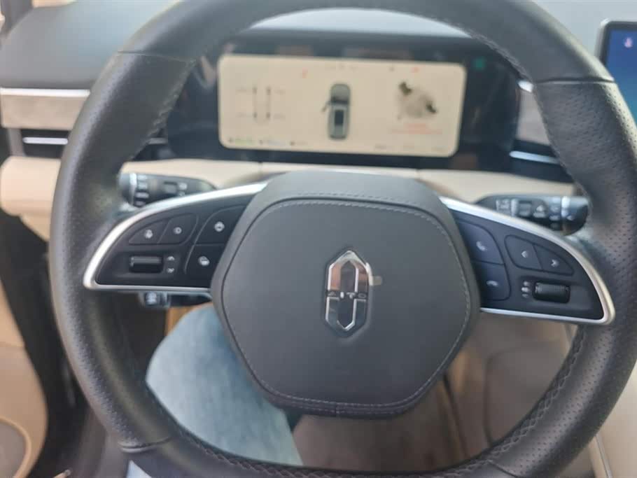 AITO Ask the world M7