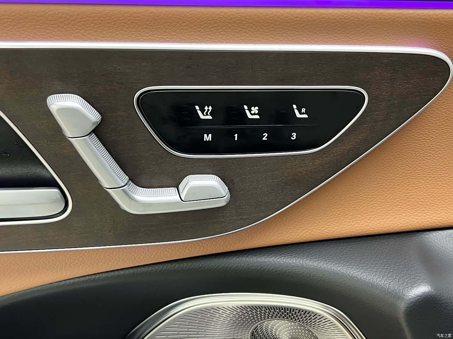 Mercedes-Benz E-Class, 2025 19