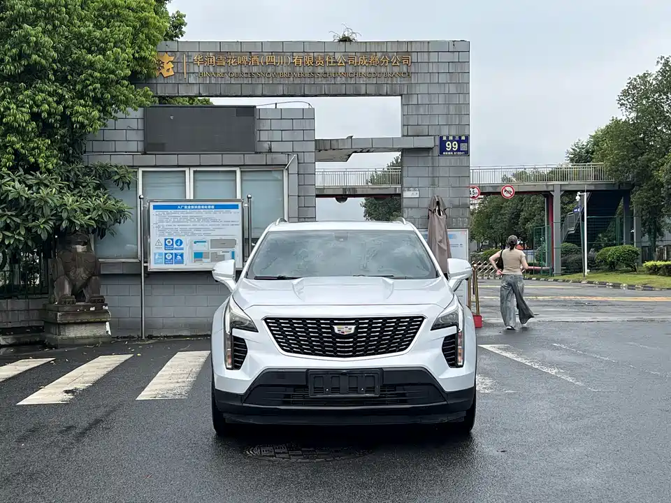 Cadillac XT4