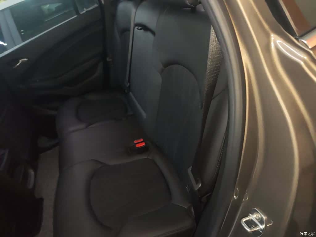 Buick Envision Plus, 2019 13