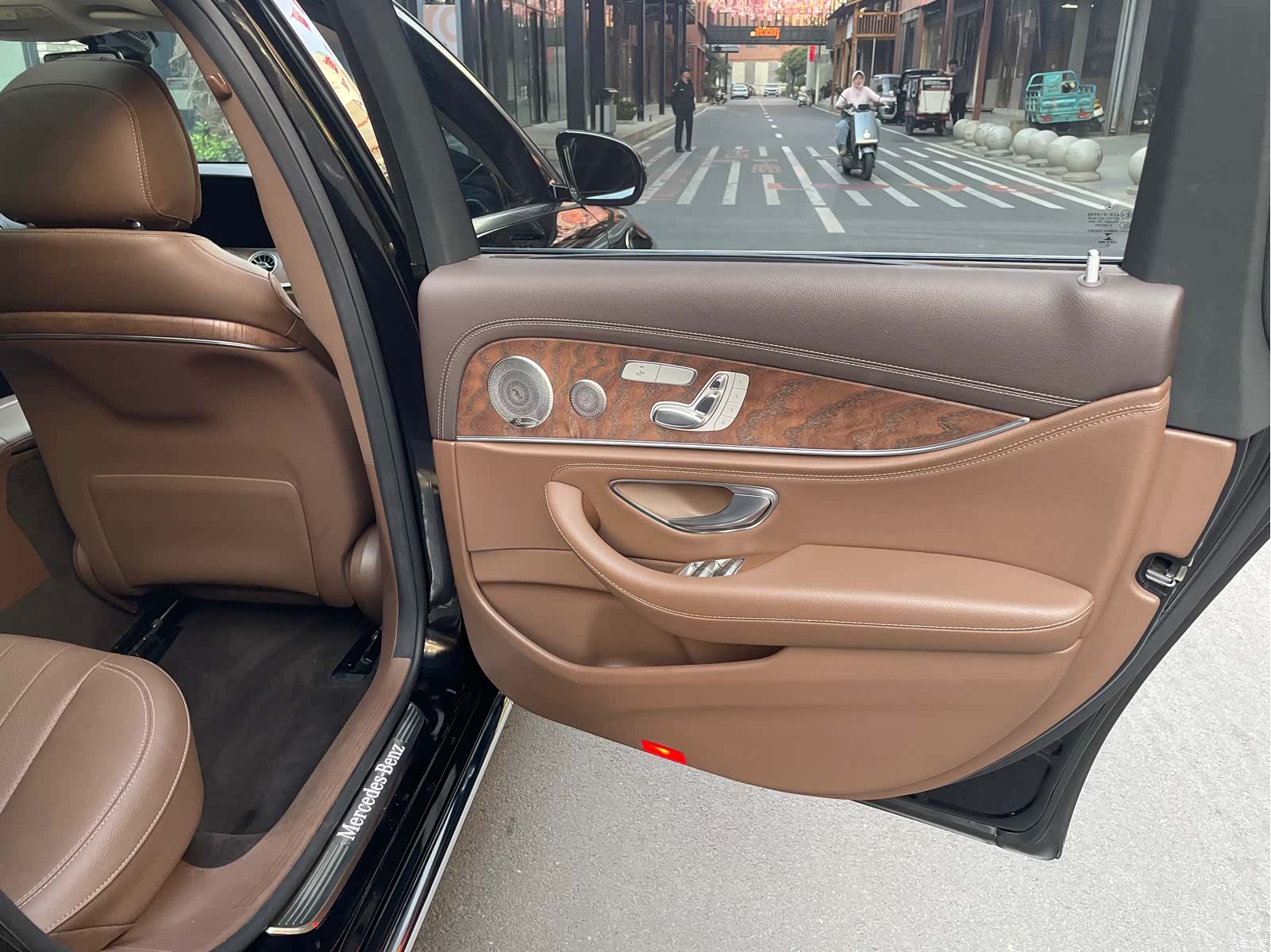 Mercedes-Benz E-Class, 2023 8
