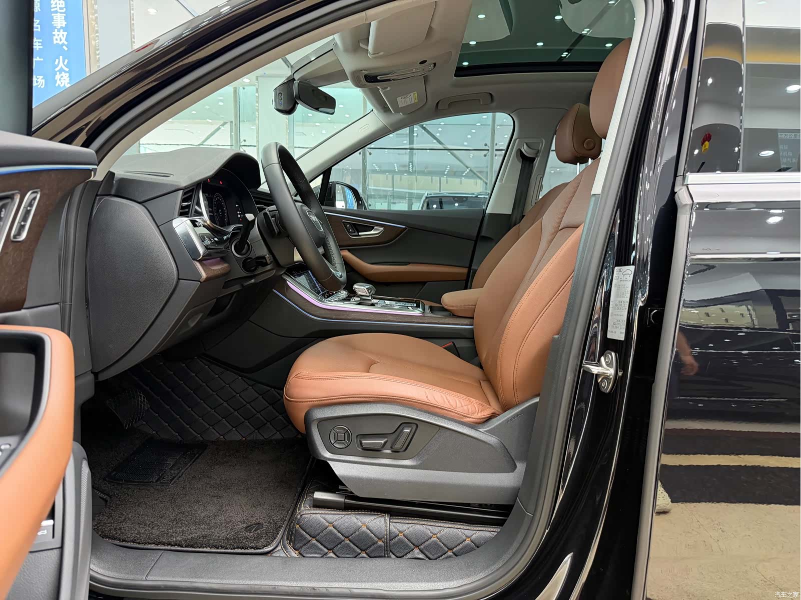 Audi Q7, 2021 4