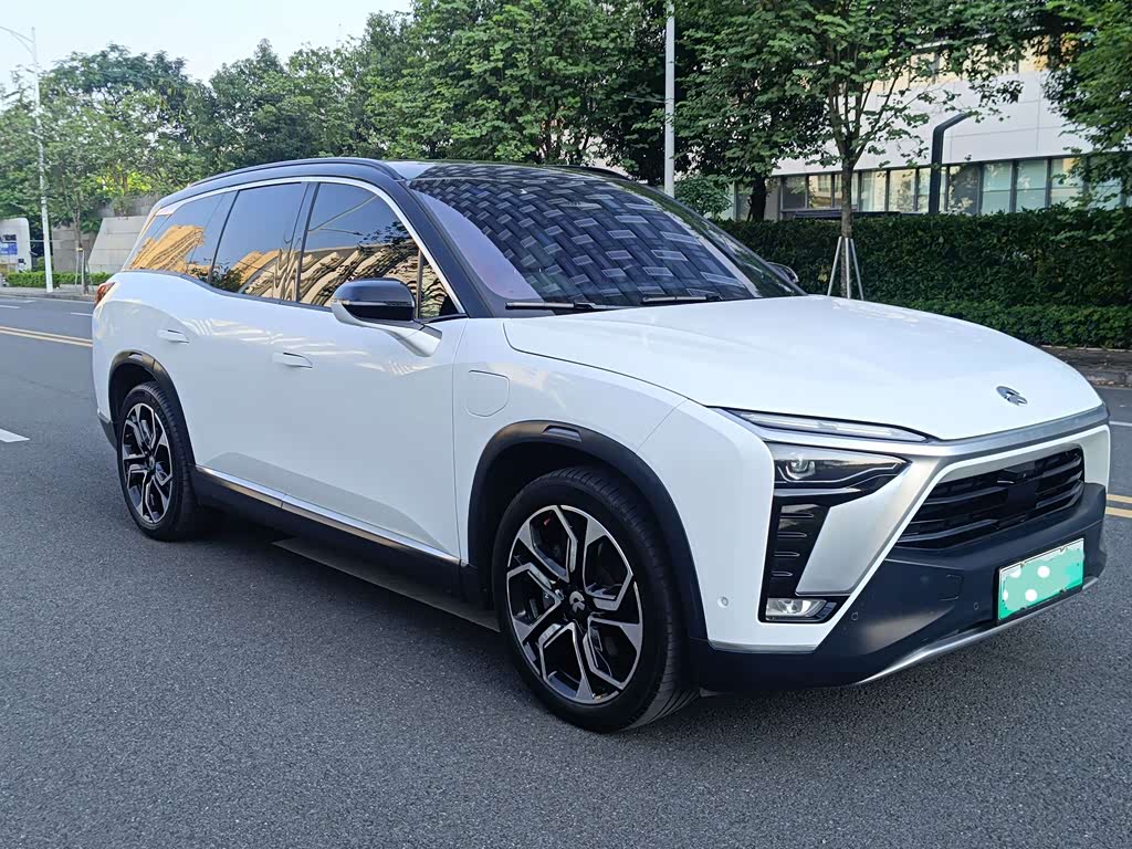 NIO ES8 2020 415KM мест