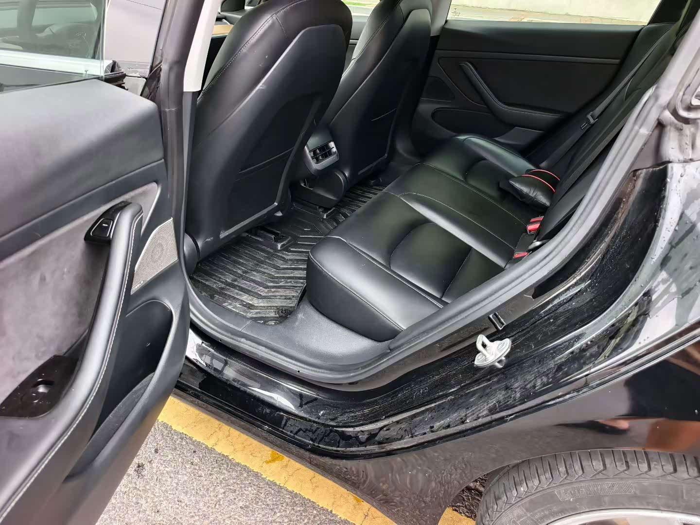 Tesla Model 3, 2020 все фото