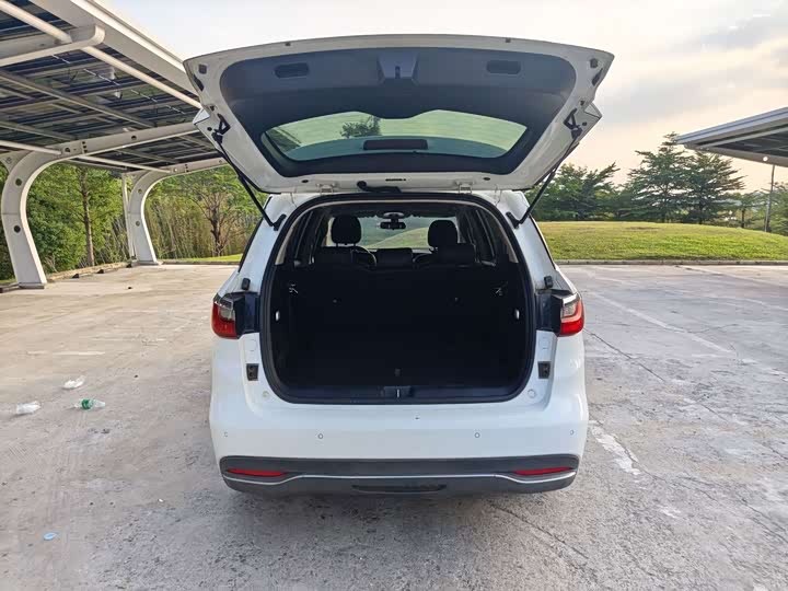 BYD Song MAX 2017 1.5T АКПП zhi lian Elite 7 seats