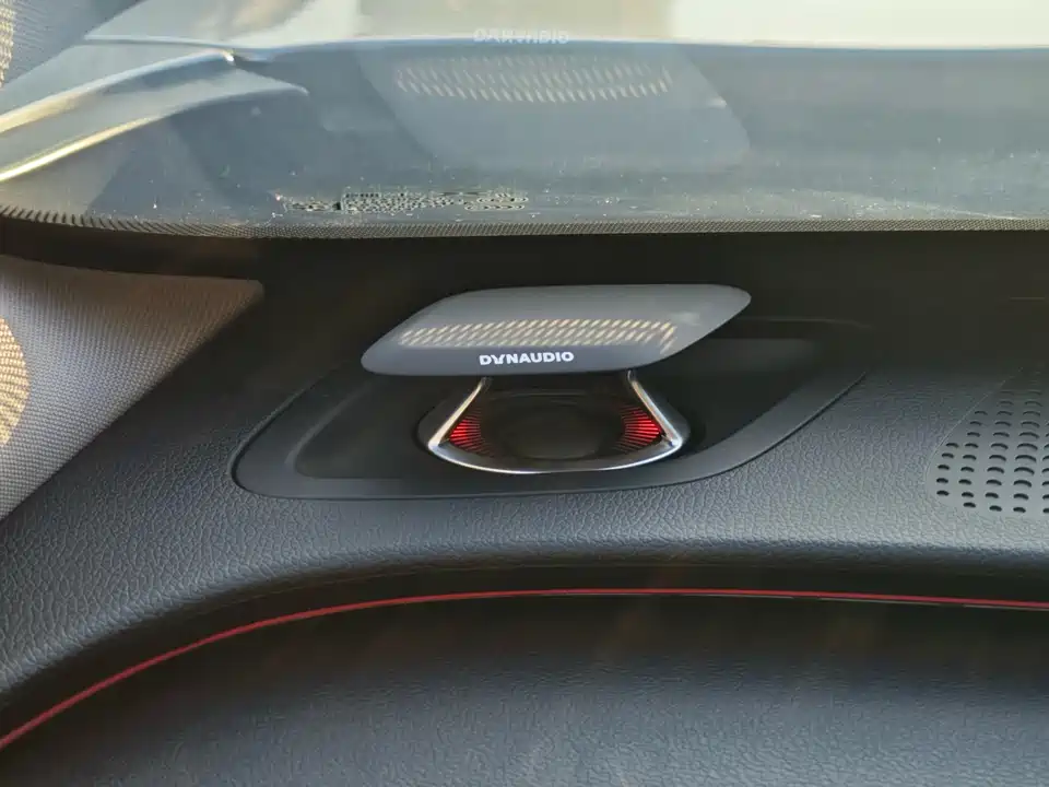 XPENG P7