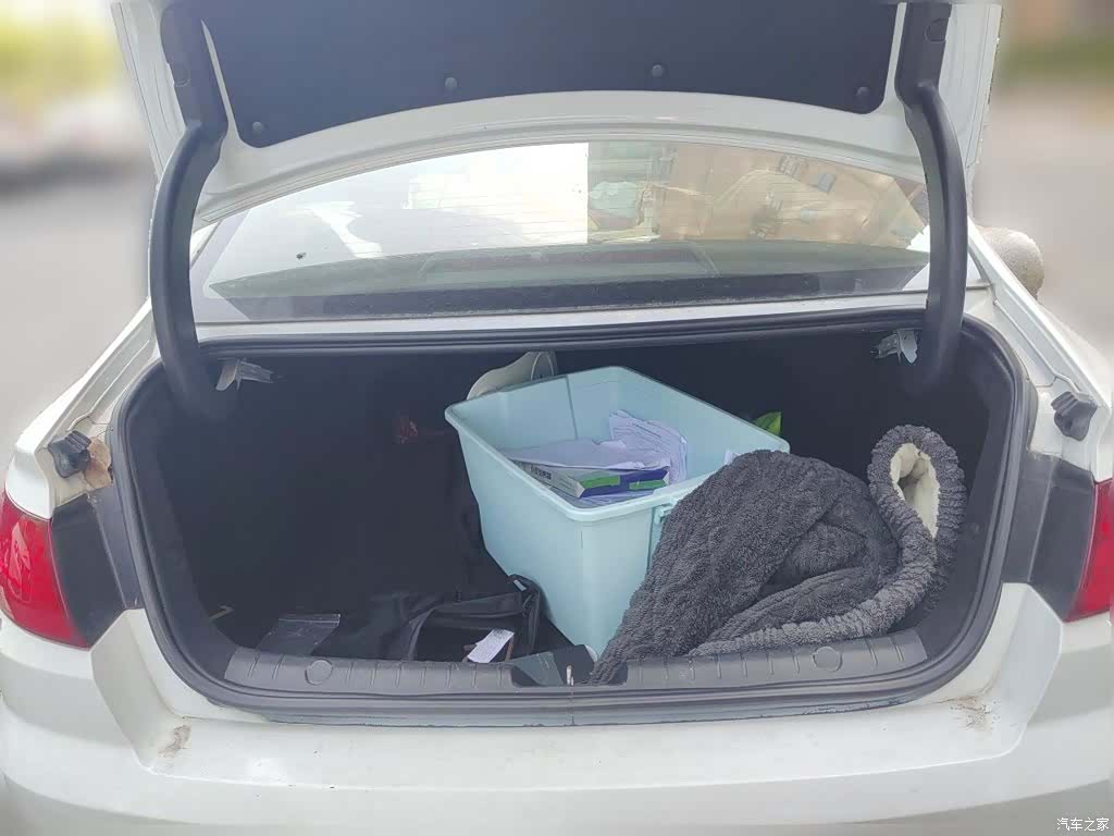Geely Emgrand, 2019 10
