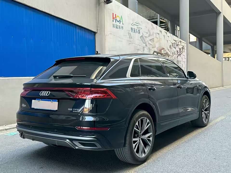 Audi Q8