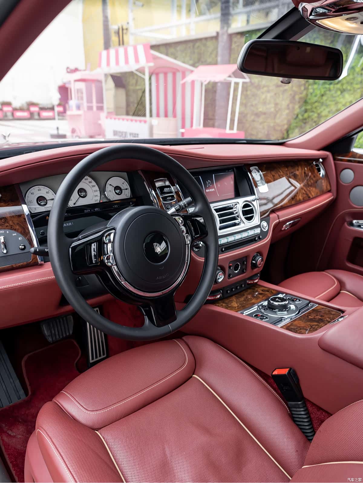 Rolls-Royce Ghost, 2019 11