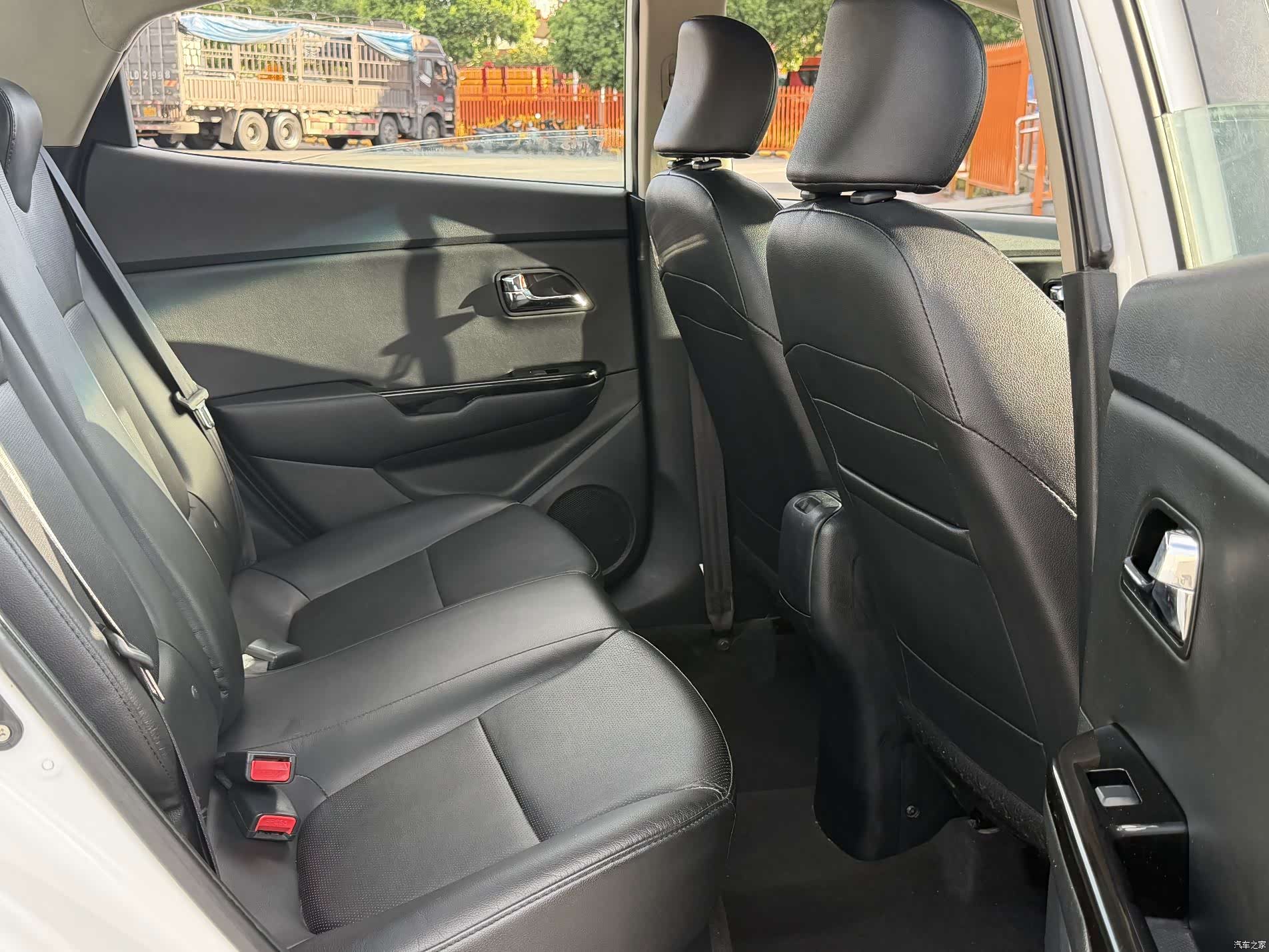 Kia K2, 2014 9