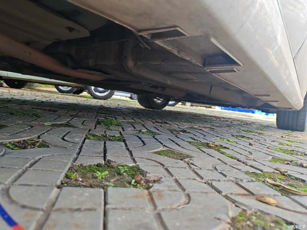 Geely Binray, 2019 4