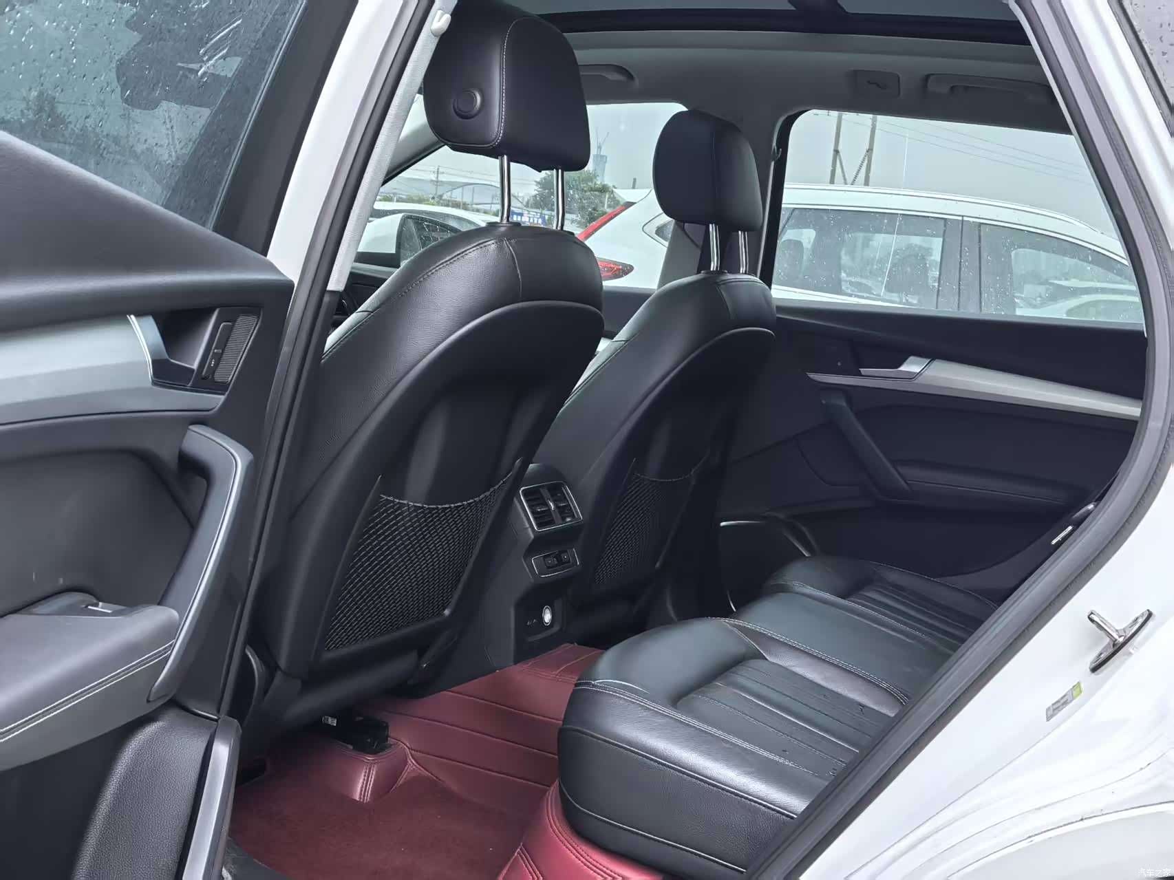 Audi Q5L, 2020 все фото