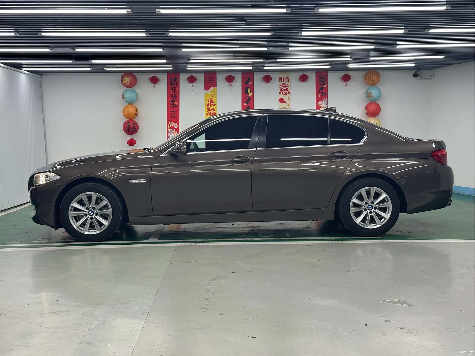 BMW 5 Series, 2012 4