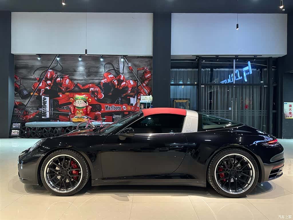 Porsche 911, 2024 4