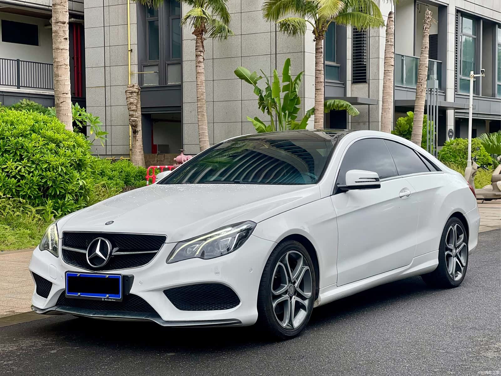 Mercedes-Benz E-Class, 2016 1