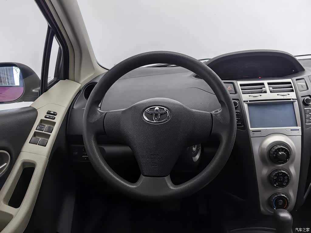 Toyota 1.6E, 2010 11