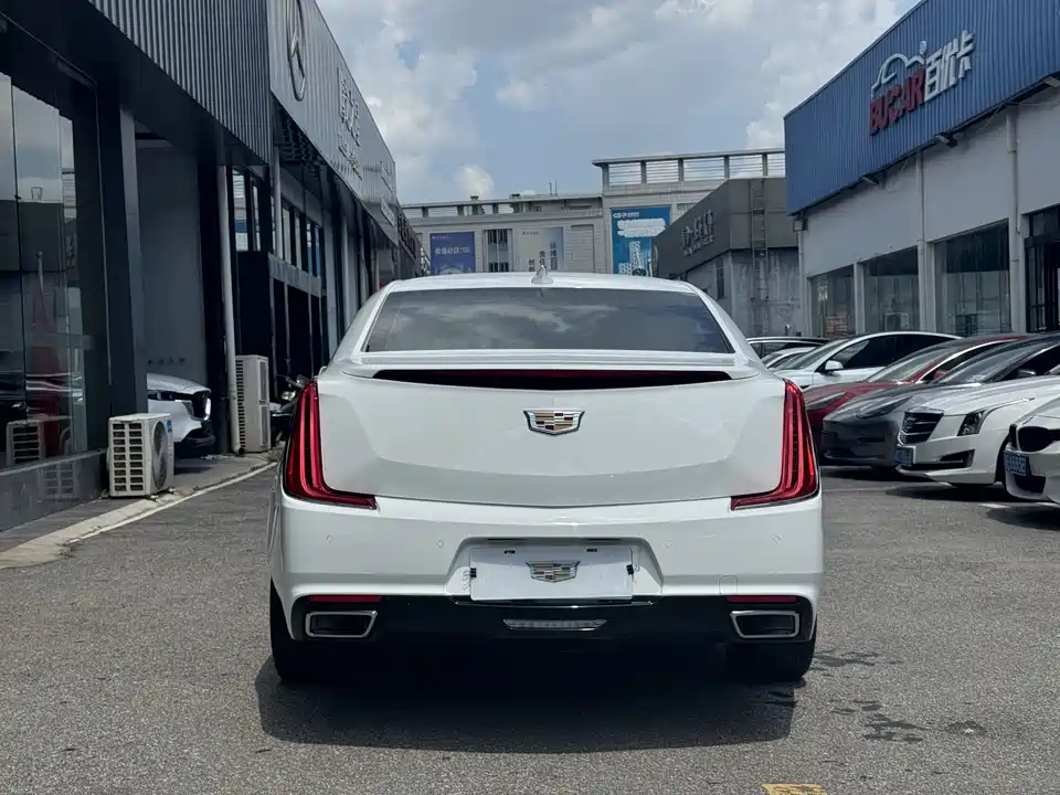 Cadillac XTS