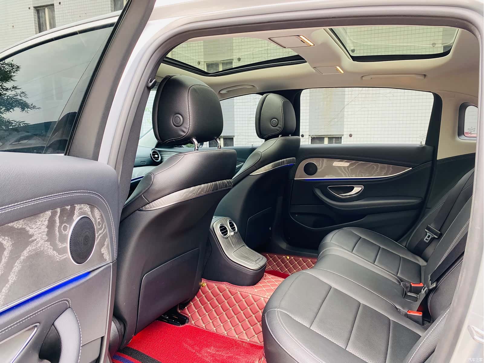 Mercedes-Benz E-Class, 2022 12