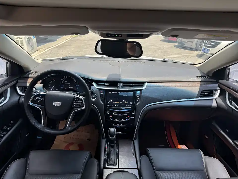 Cadillac XTS