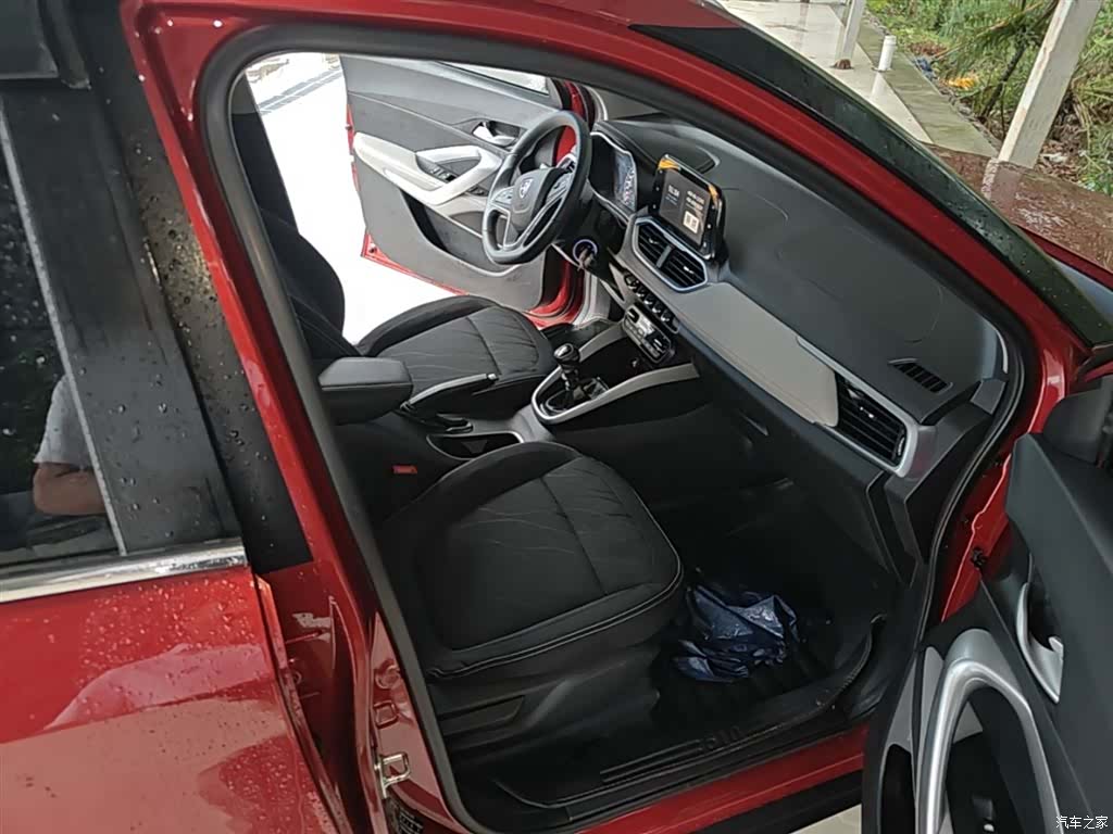 Wuling 510, 2019 25