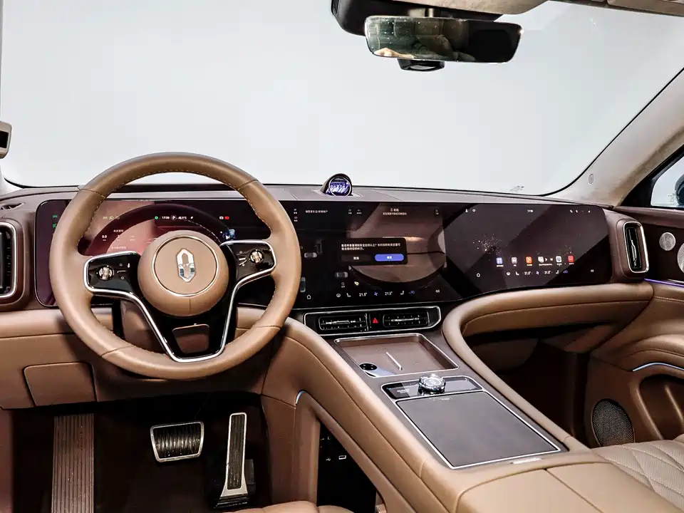 AITO Ask the world M9